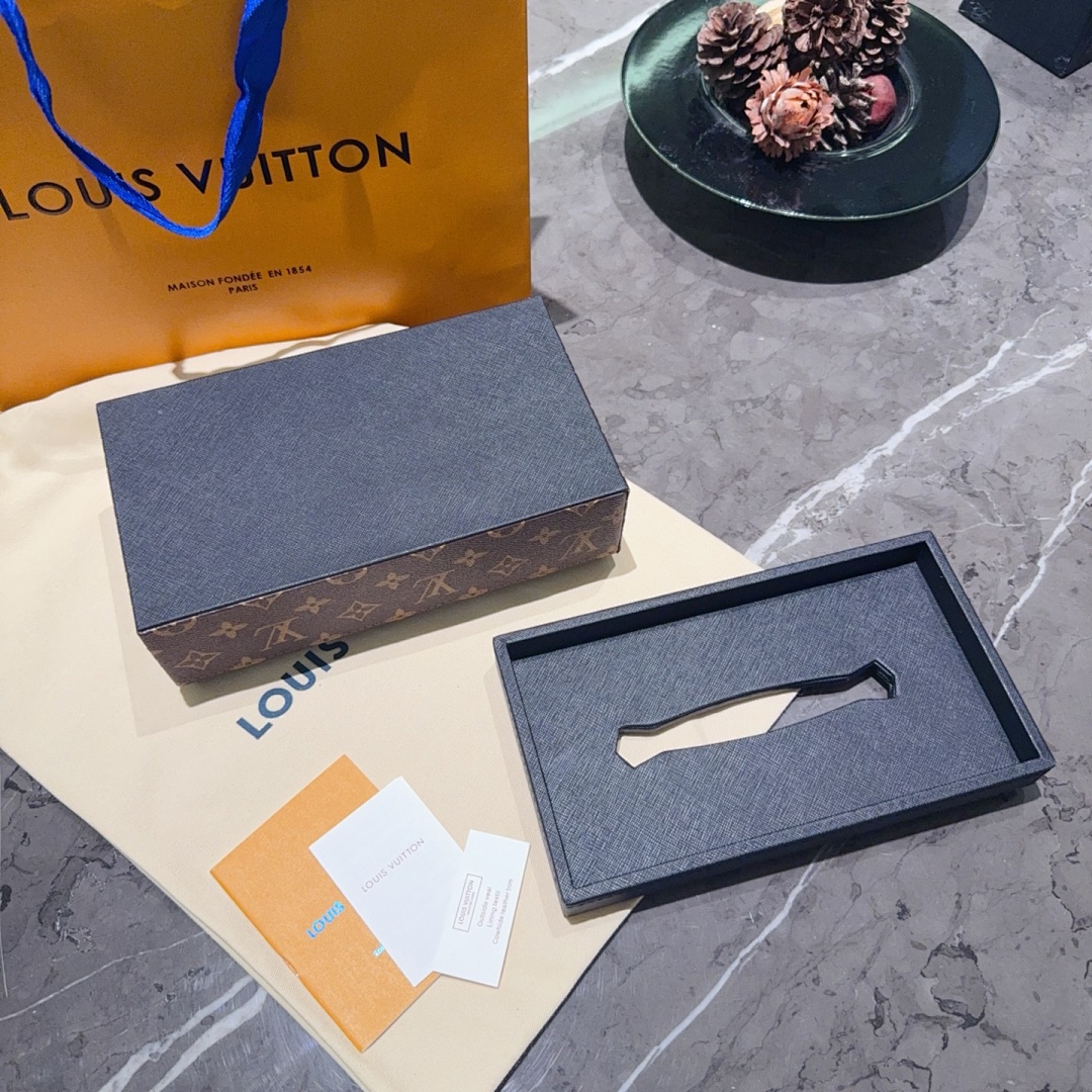 Louis Vuitton Madeleine Tissue Box · JFD2 — תמונה 10
