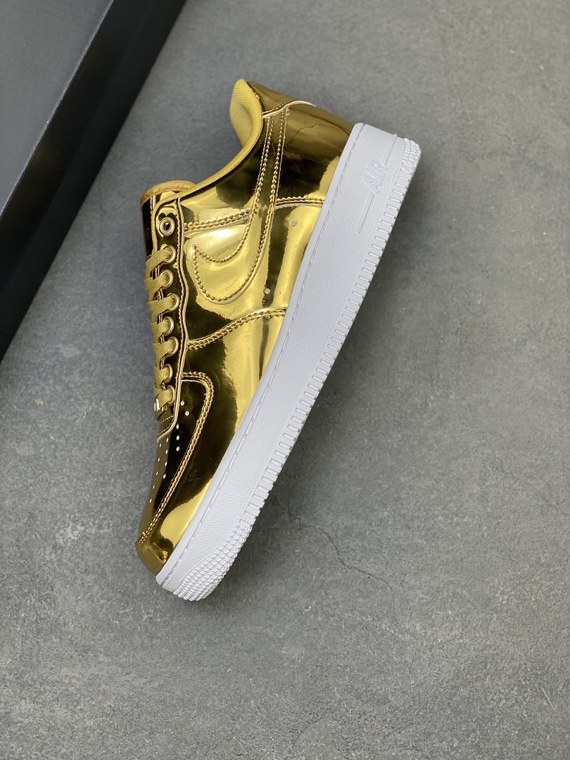 Nike Air Force 1 SP Metallic · S6513 — תמונה 7