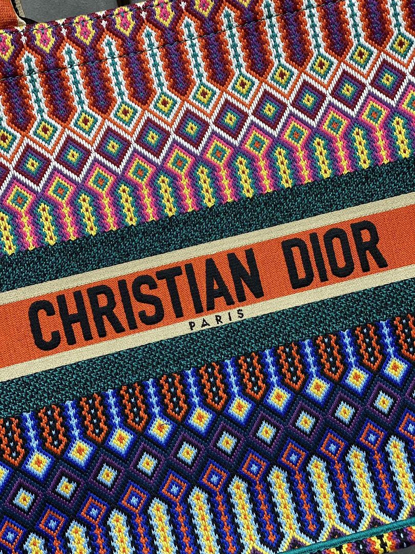 Christian Dior Book Tote · P37R — תמונה 9