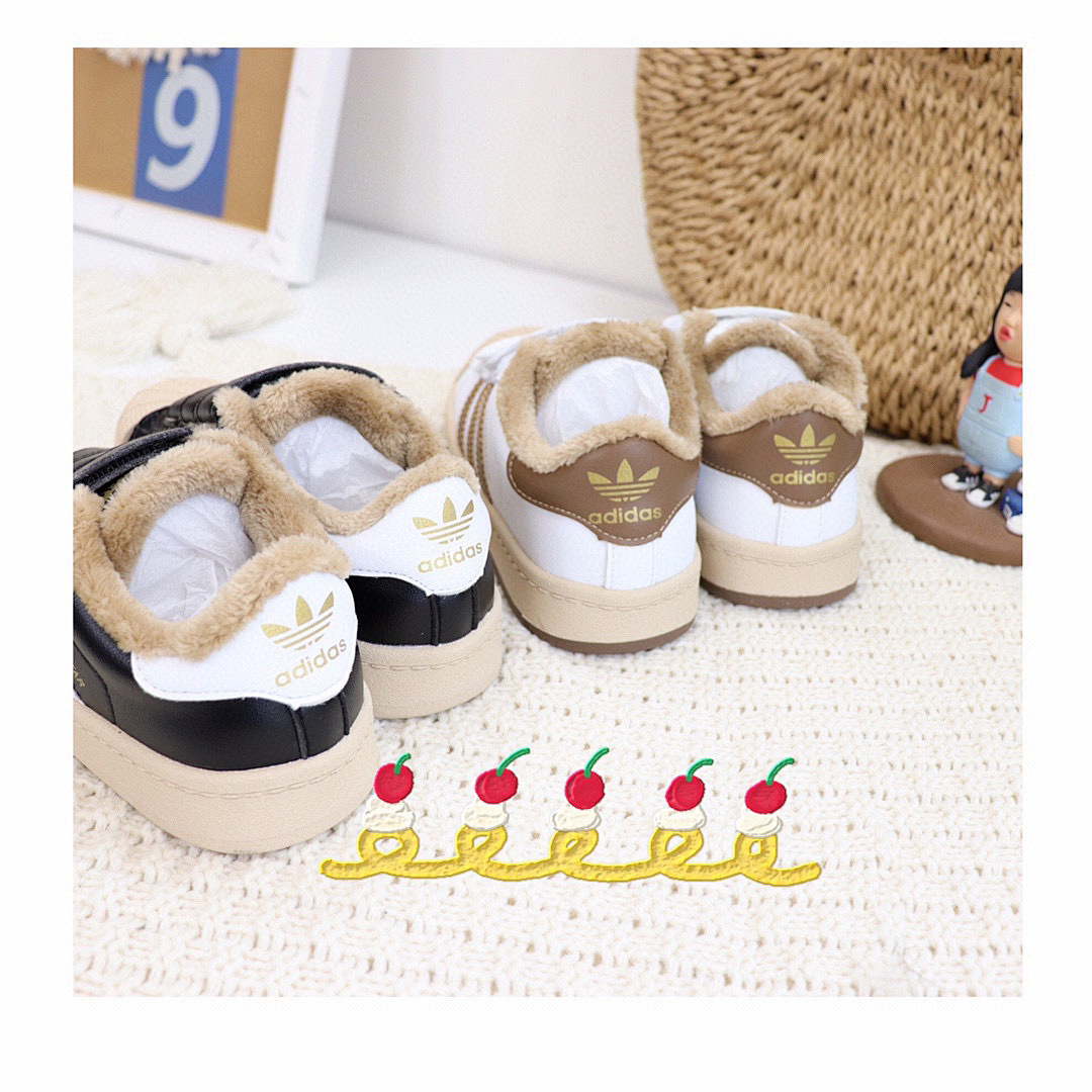 Adidas — סניקרס · Y112A — תמונה 3