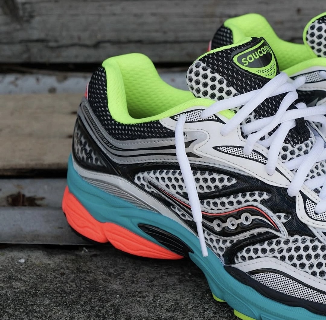 Saucony ProGrid Omni 9 · HH4K — תמונה 15