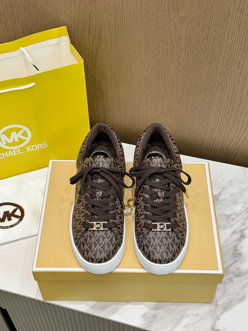 Michael Kors Keaton · WUS5 — תמונה 8