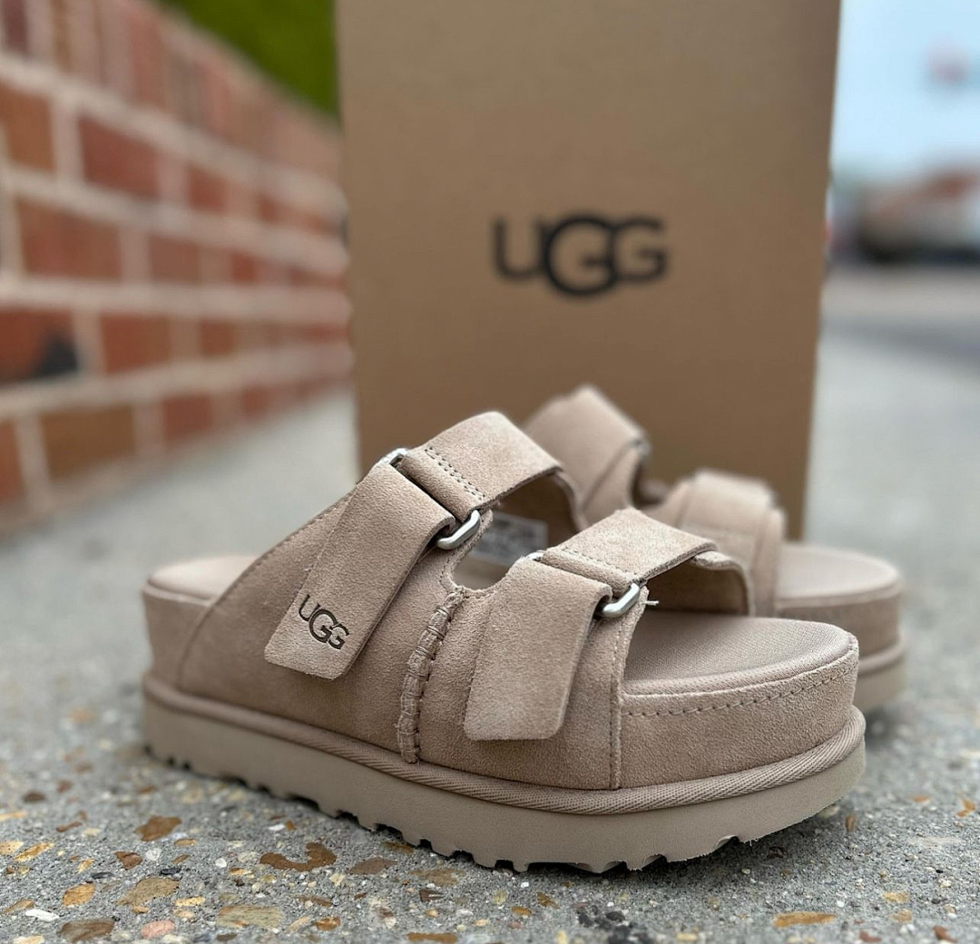 UGG Goldenstar Hi Slide · G50D