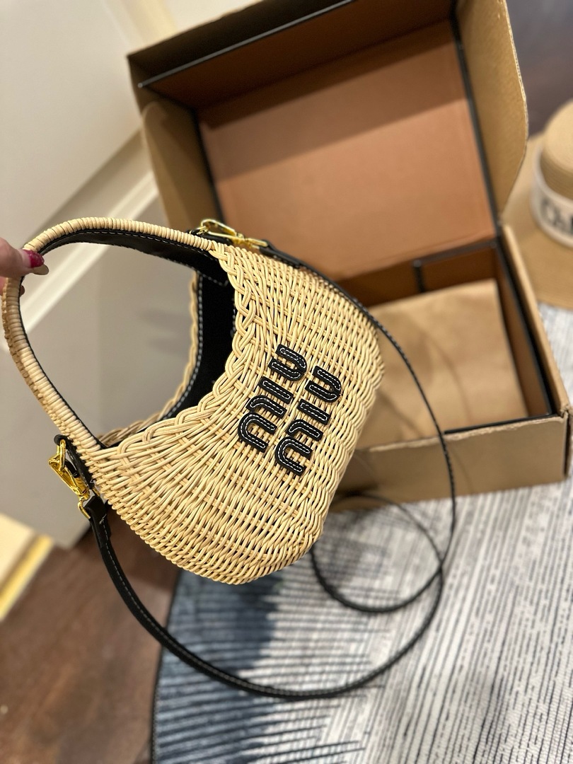 Miu Miu Wander Wicker · JX12 — תמונה 4