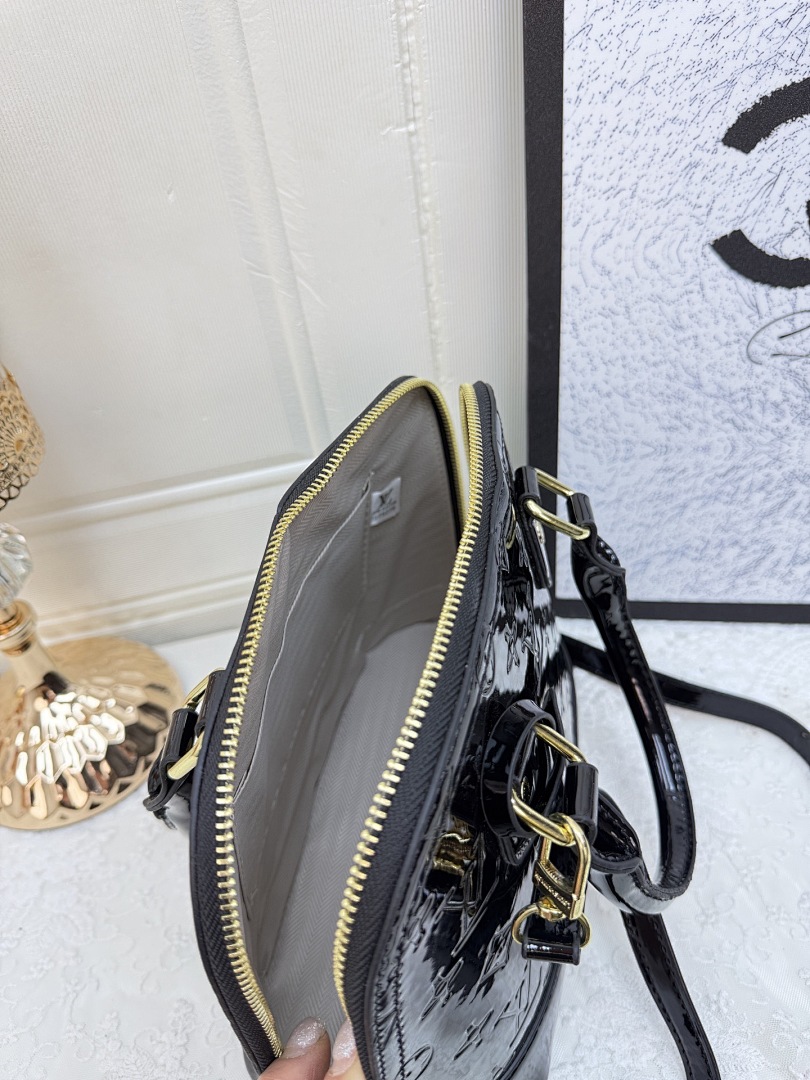 Louis Vuitton Alma BB · ES648 — תמונה 8