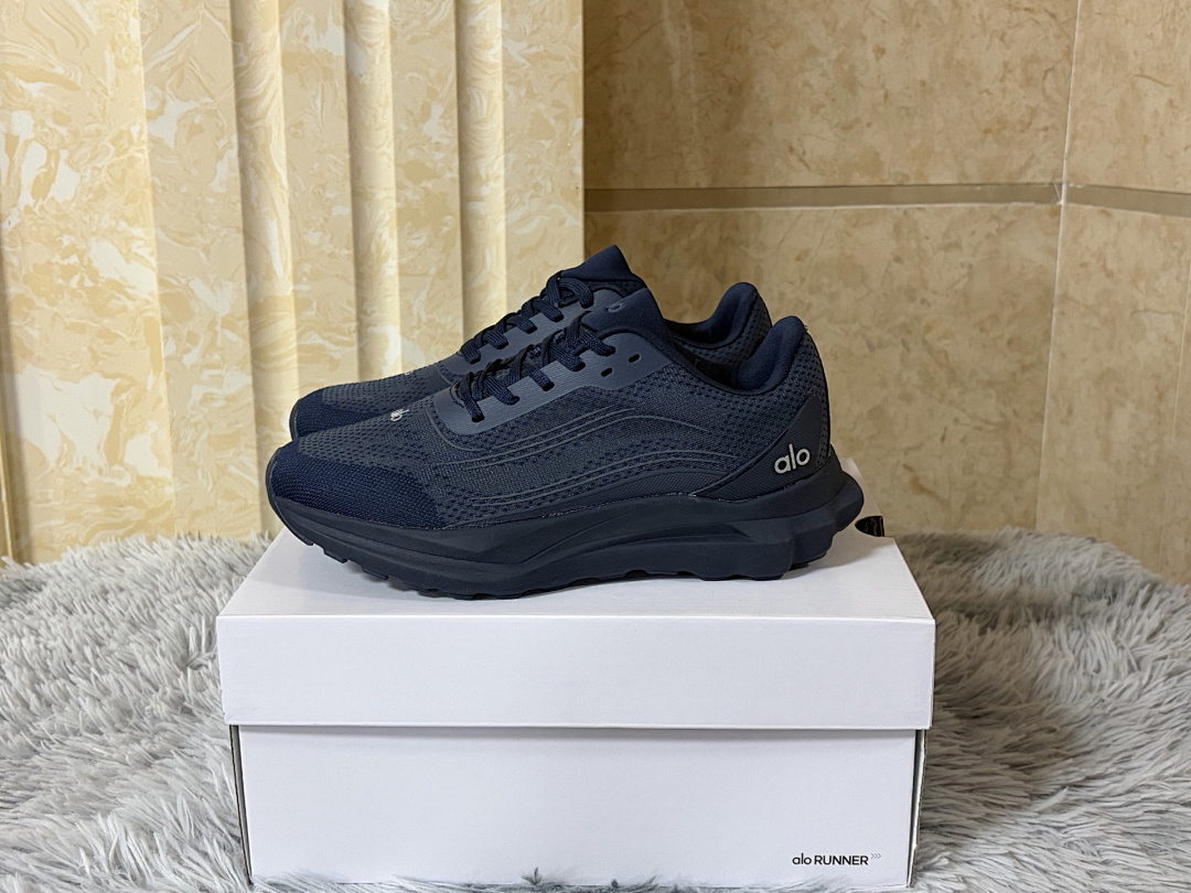 Alo Yoga ALO Runner · NND494 — תמונה 20