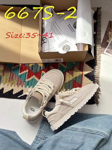 UGG Minimel · 667S