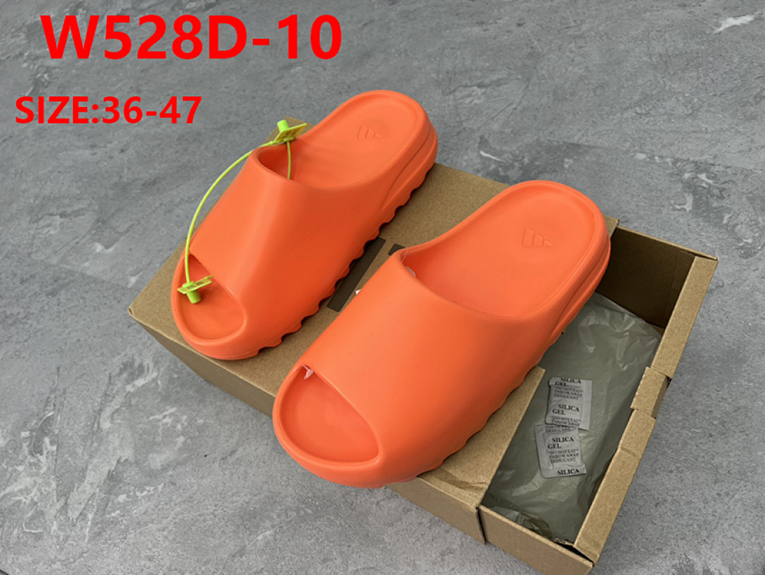 Adidas Yeezy Slide · W528D — תמונה 14