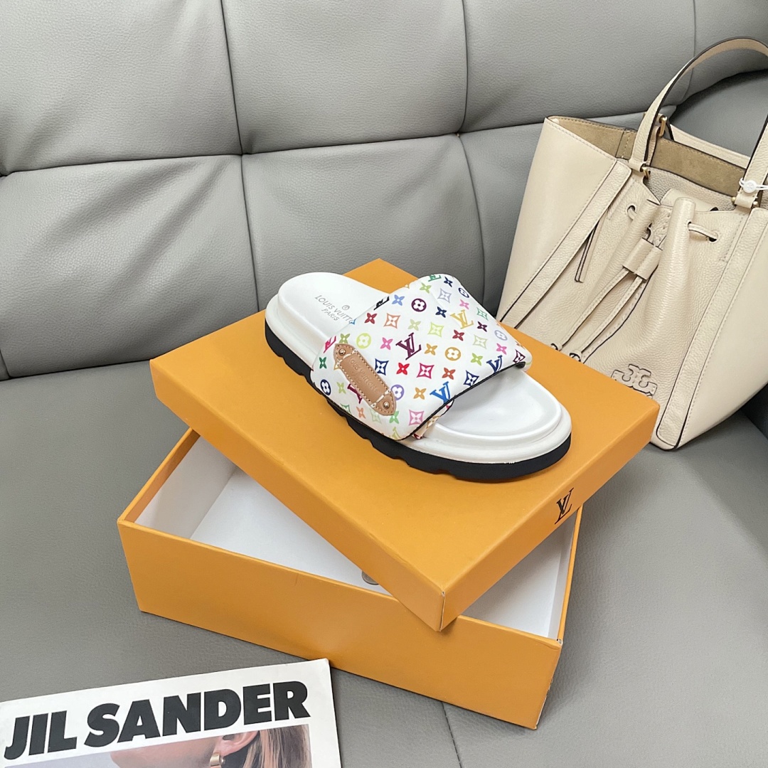 Louis Vuitton Pool Pillow Flat Comfort Mule · U6S2 — תמונה 8