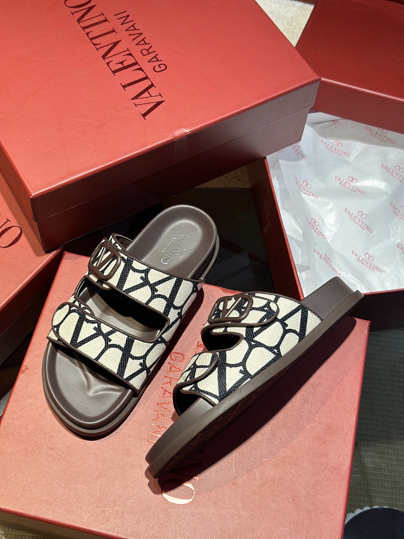 Valentino Toile Iconographe Double-Strap · G55V — תמונה 10
