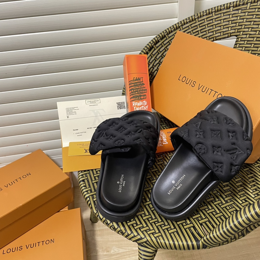 Louis Vuitton Pool Pillow · V3L — תמונה 8