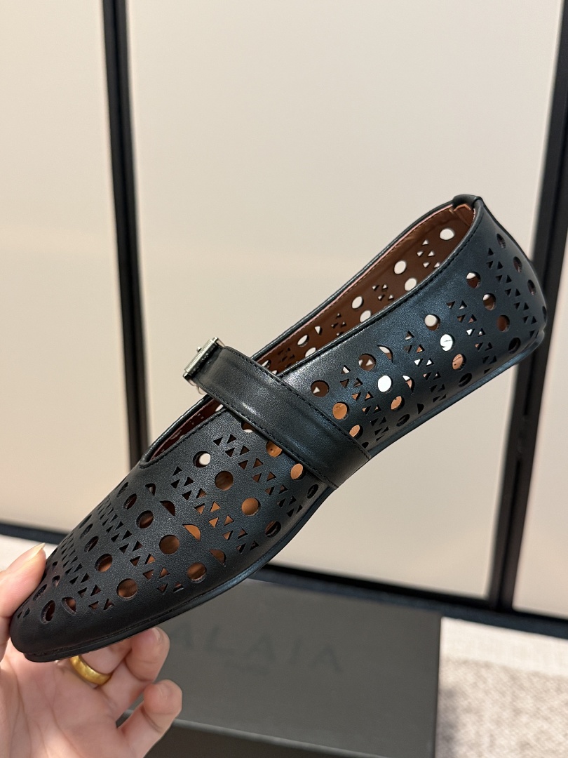ALAÏA Strass Ballet Flats · R73X — תמונה 6