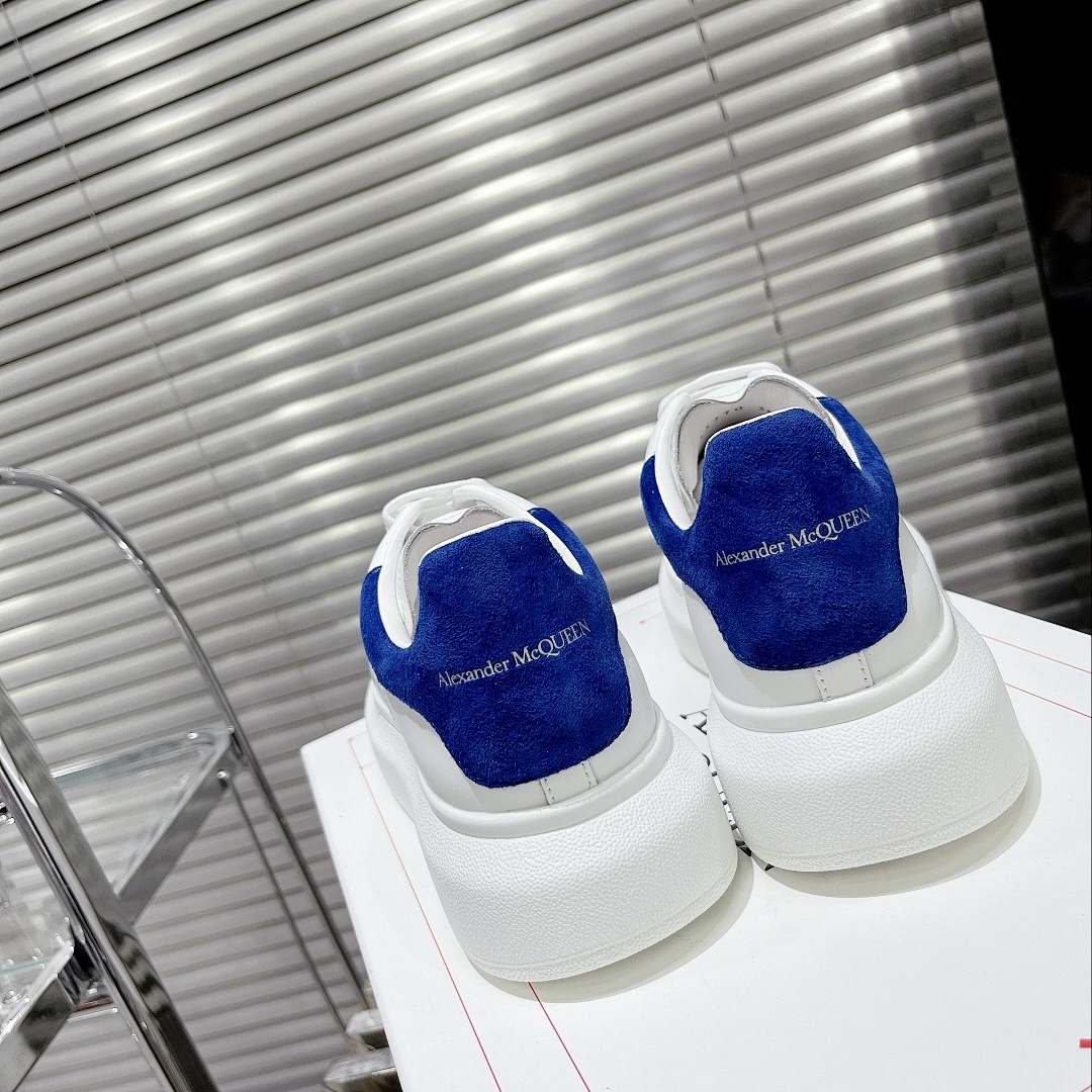 Alexander McQueen Oversized Sneaker · Y161A — תמונה 9