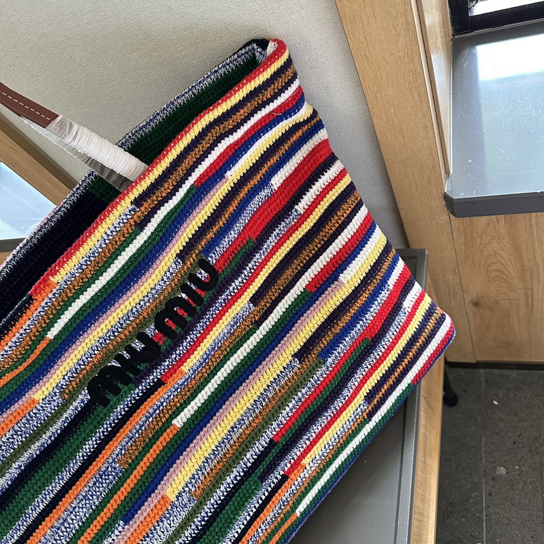 Miu Miu Crochet Stripe Vertical Tote · Y167M