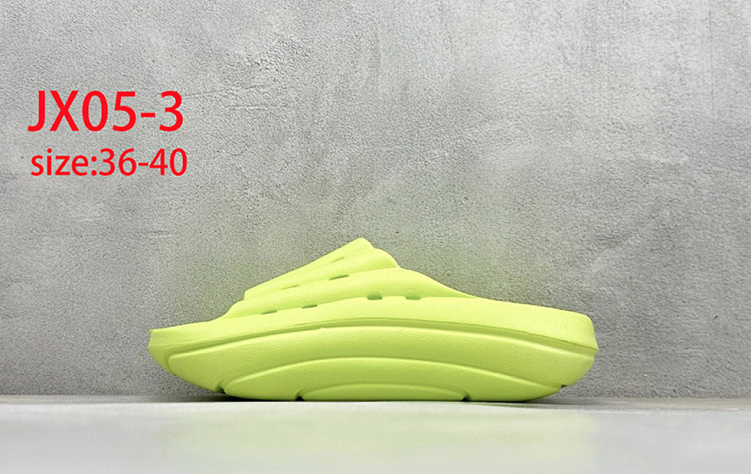 UGG Foamo Slide · JX05 — תמונה 9
