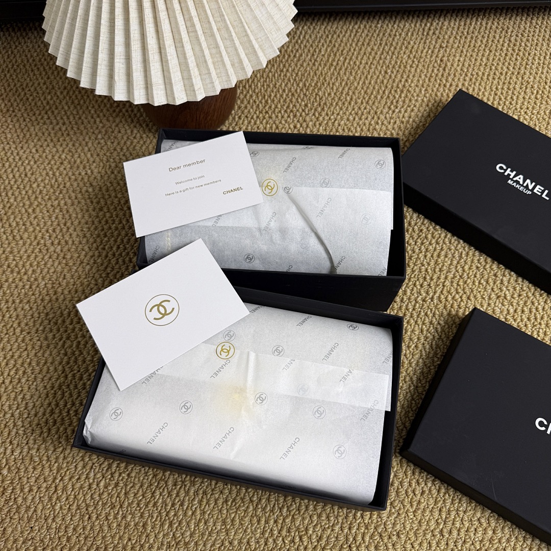 Chanel Tweed Sequin Flap · PTF5 — תמונה 9