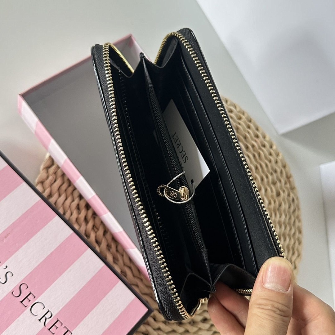 Victoria's Secret The Victoria Large Zipped Wallet · WV24536 — תמונה 9
