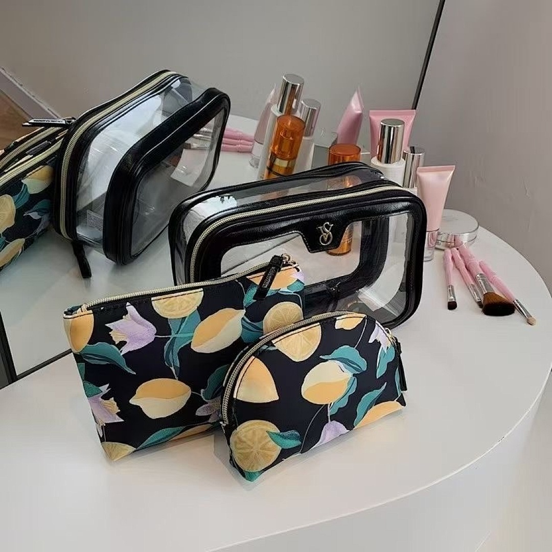 Victoria's Secret Iconic Stripe Pink Travel Trio · WV67261 — תמונה 4