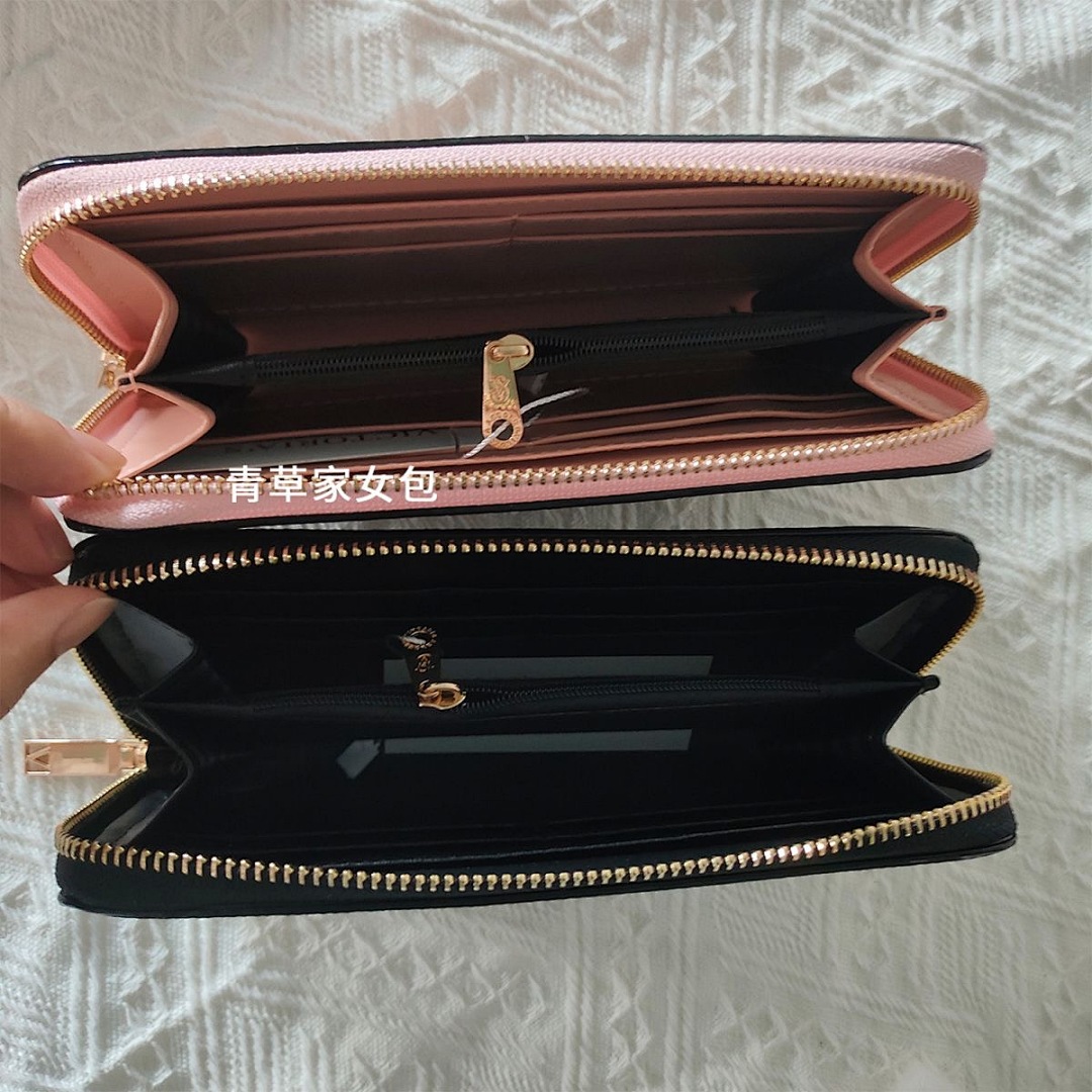 Victoria's Secret The Victoria Large Zipped Wallet · WV24536 — תמונה 6
