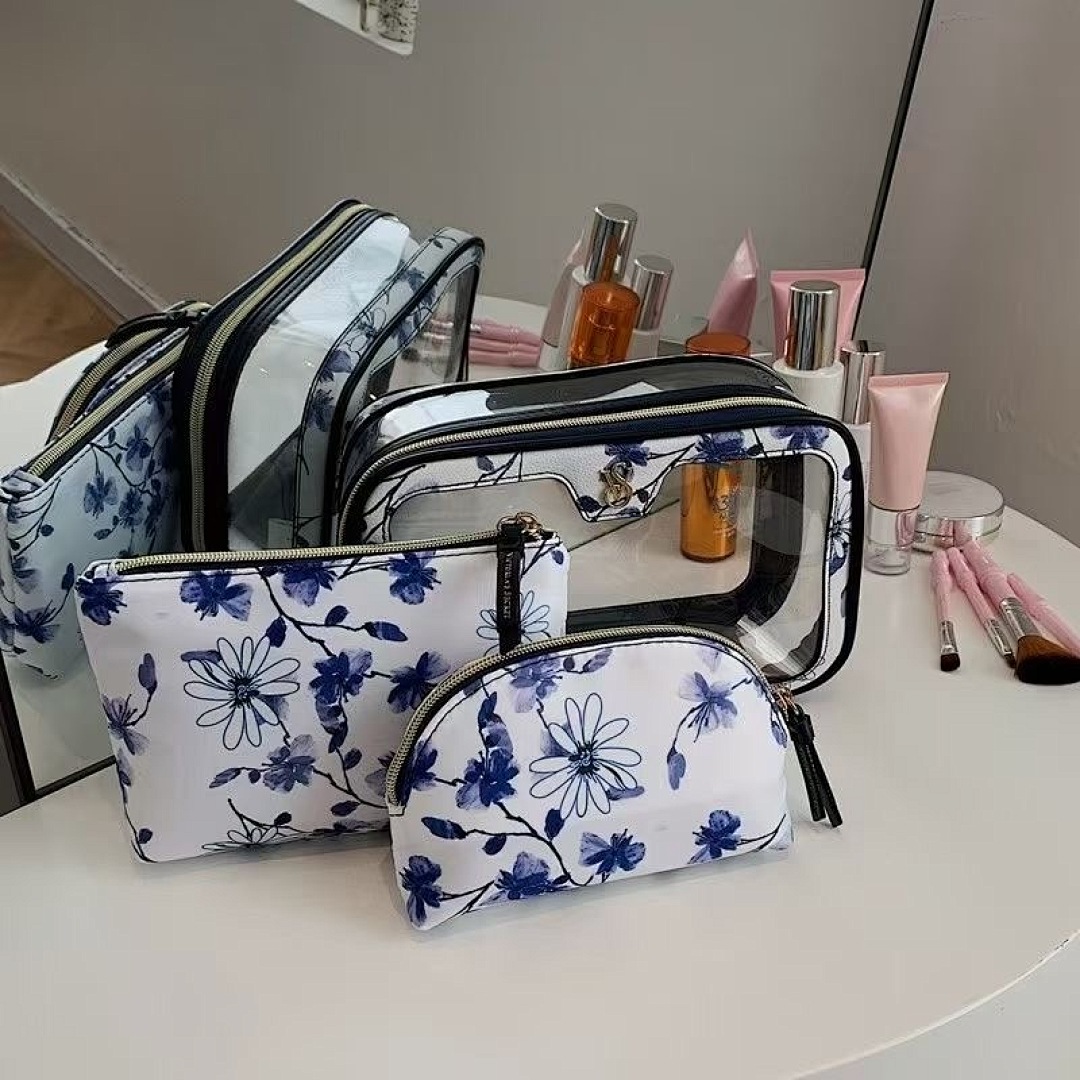 Victoria's Secret Iconic Stripe Pink Travel Trio · WV67261 — תמונה 2