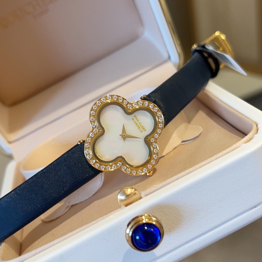 VCW7 Van Cleef & Arpels