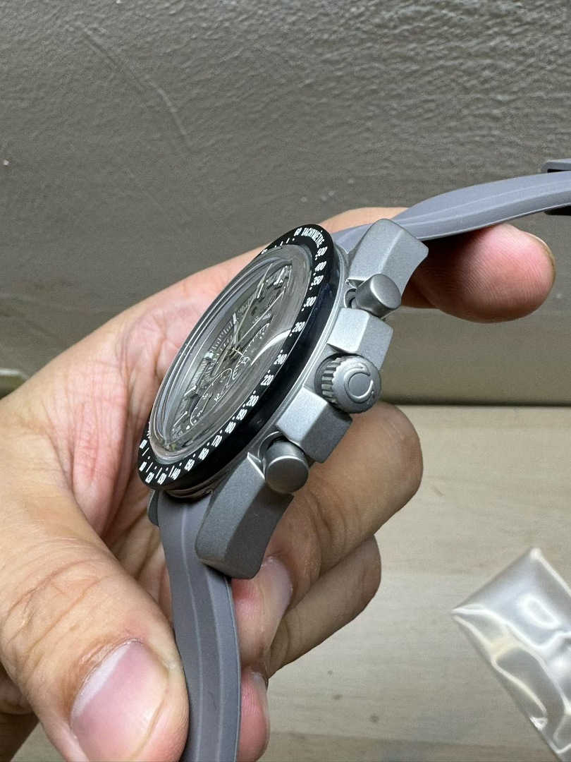Omega Speedmaster Grey Side of the · ZT13725 — תמונה 5