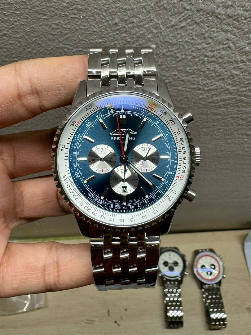 Breitling Navitimer B01 Chronograph 46 · ZT13724 — תמונה 3