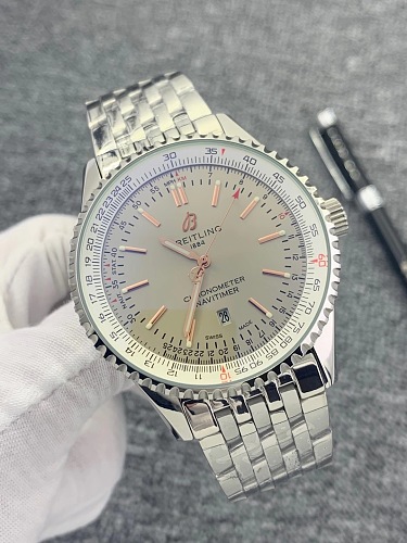 Breitling Navitimer Automatic 41 · ZT14093