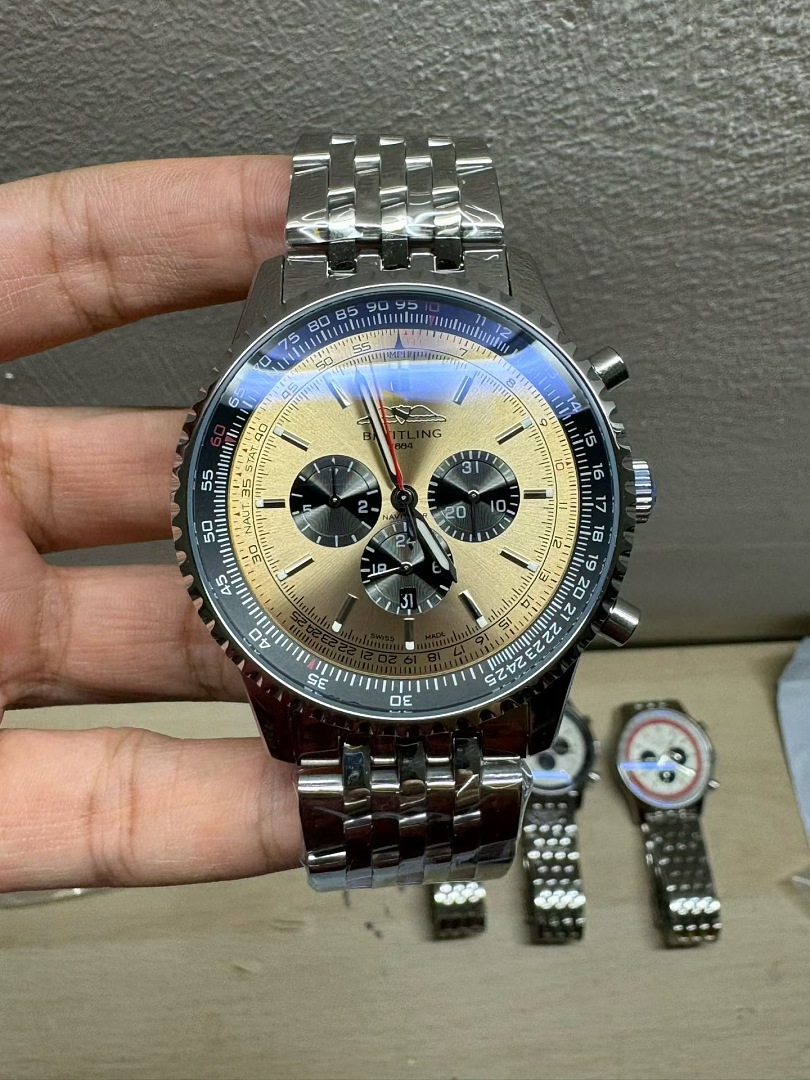 Breitling Navitimer B01 Chronograph 46 · ZT13724 — תמונה 2