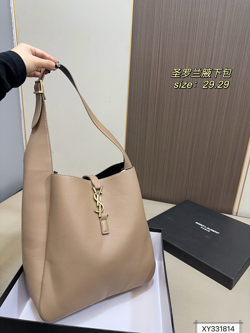Saint Laurent Le 5 à 7 · 5540 — תמונה 3