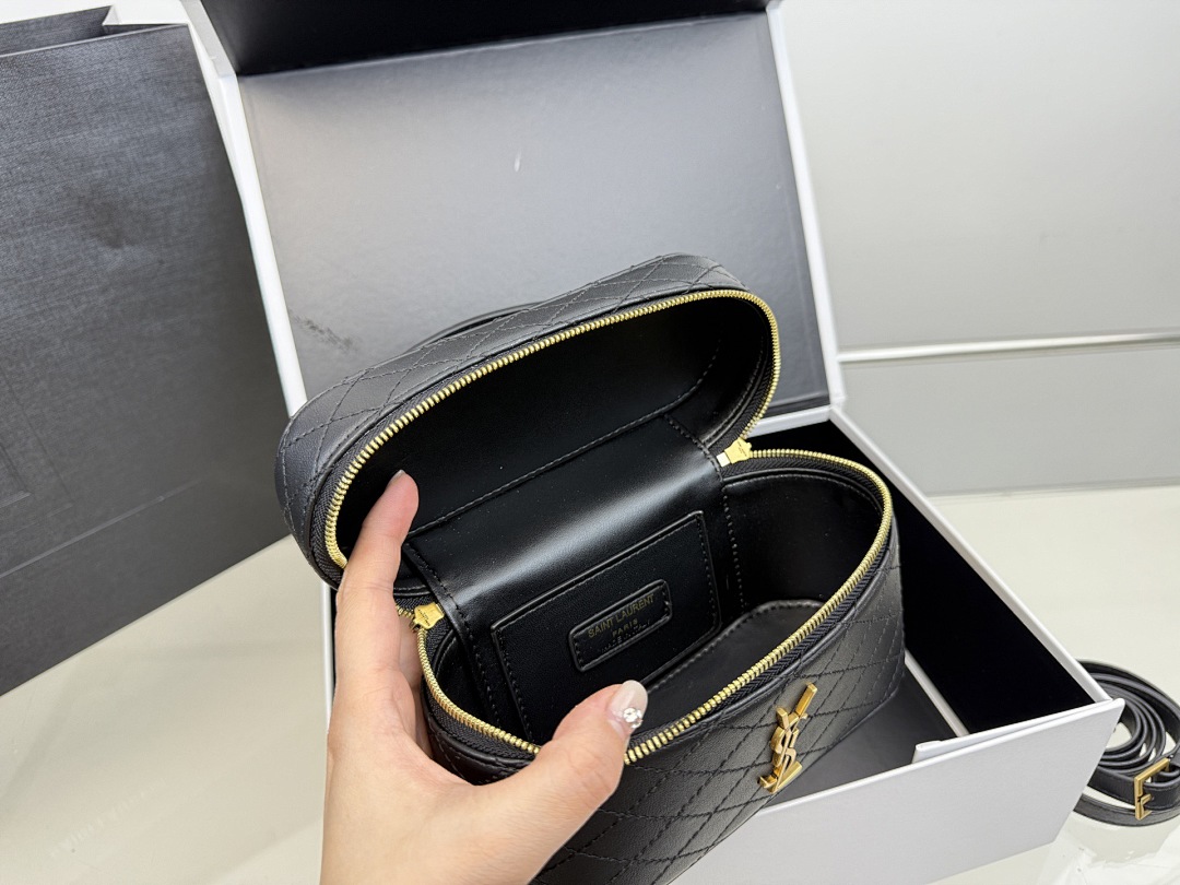 Saint Laurent Gaby Vanity · 6163 — תמונה 3