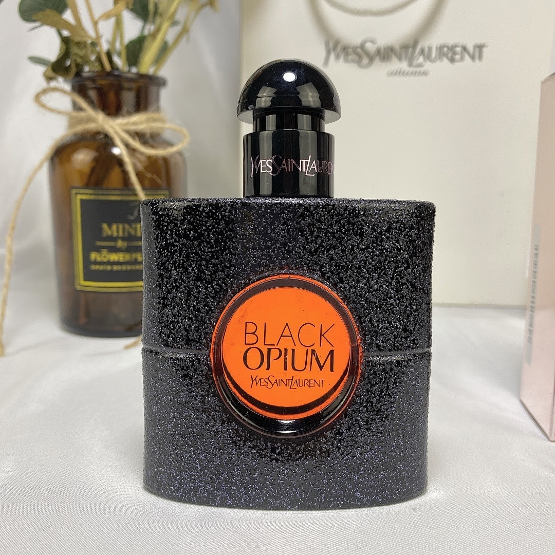 Yves Saint Laurent Black Opium · 5682 — תמונה 3