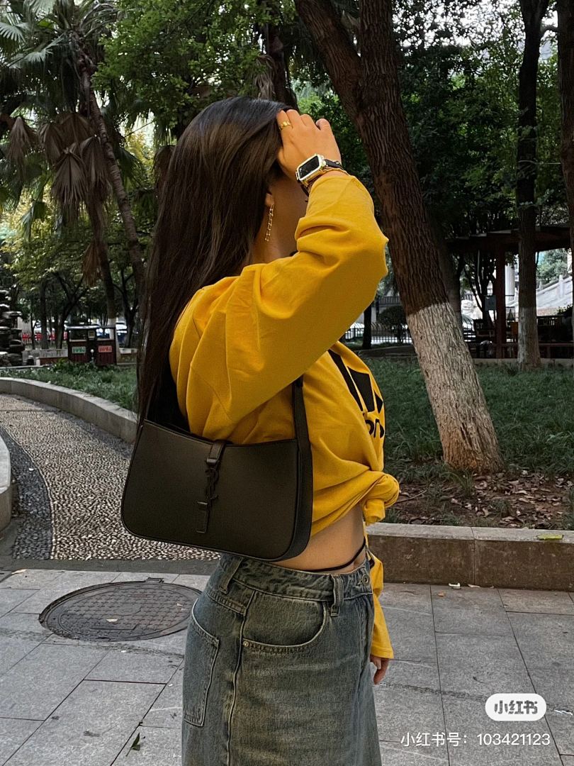 Saint Laurent Le 5 à 7 · 4818 — תמונה 9
