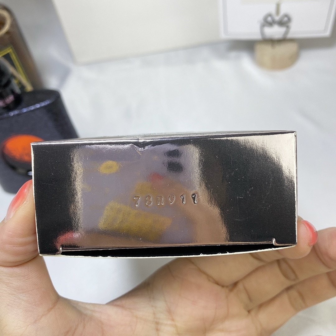 Yves Saint Laurent Black Opium · 5682 — תמונה 4