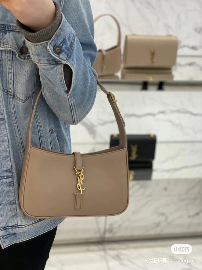 Saint Laurent Le 5 à 7 · 4818 — תמונה 14