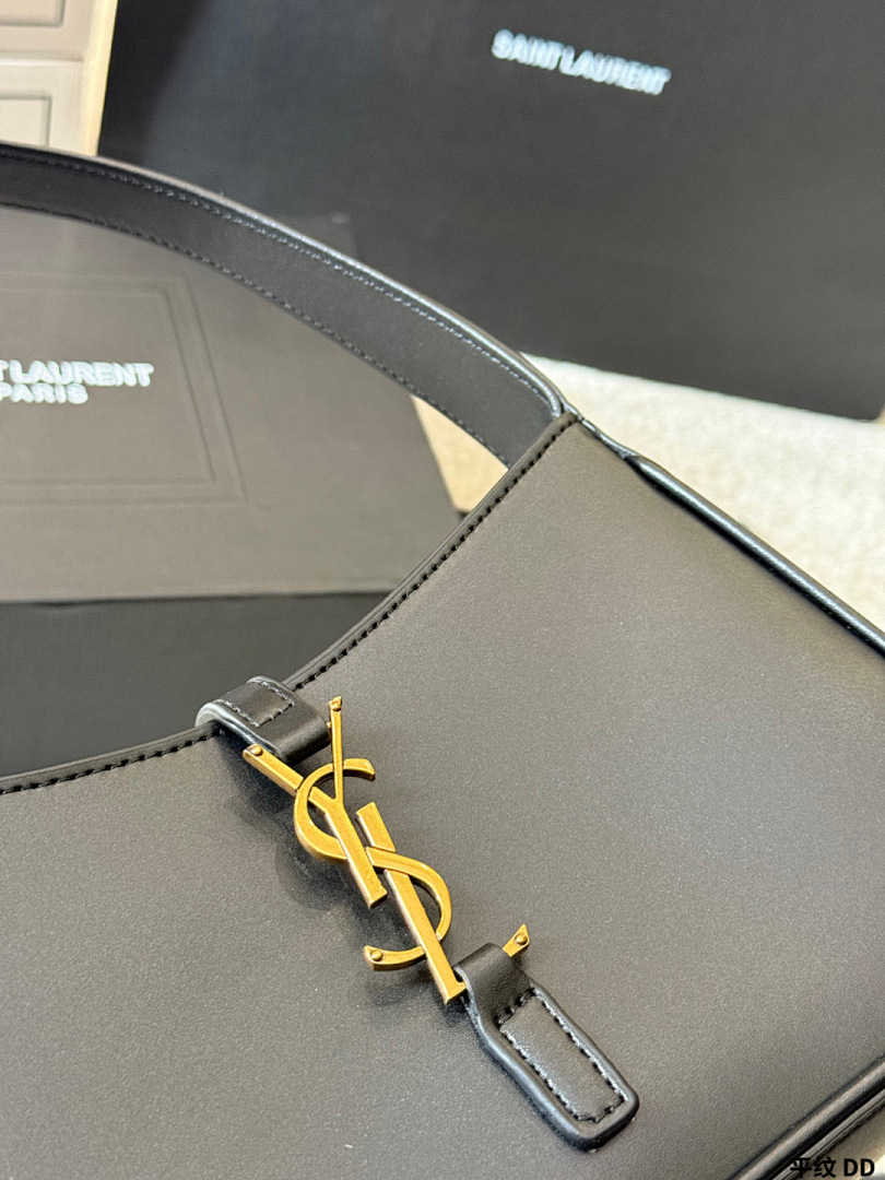 Saint Laurent Le 5 à 7 · 5836 — תמונה 22