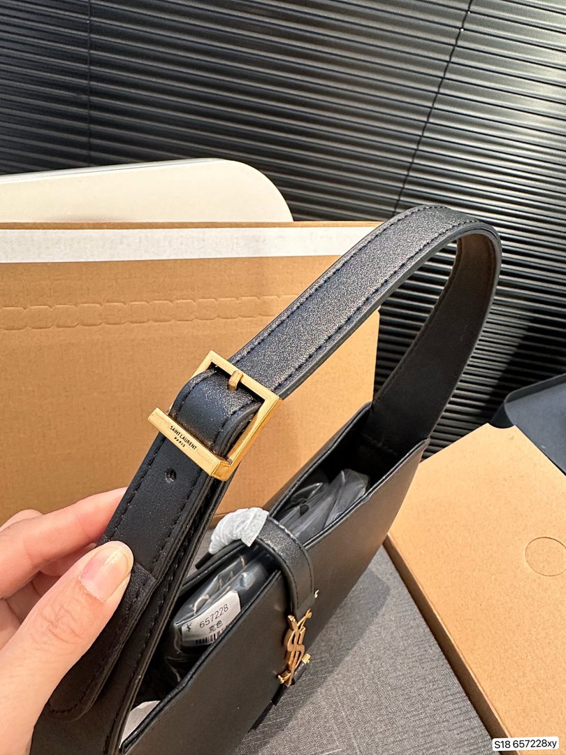 Saint Laurent Le 5 à 7 · 4818 — תמונה 18