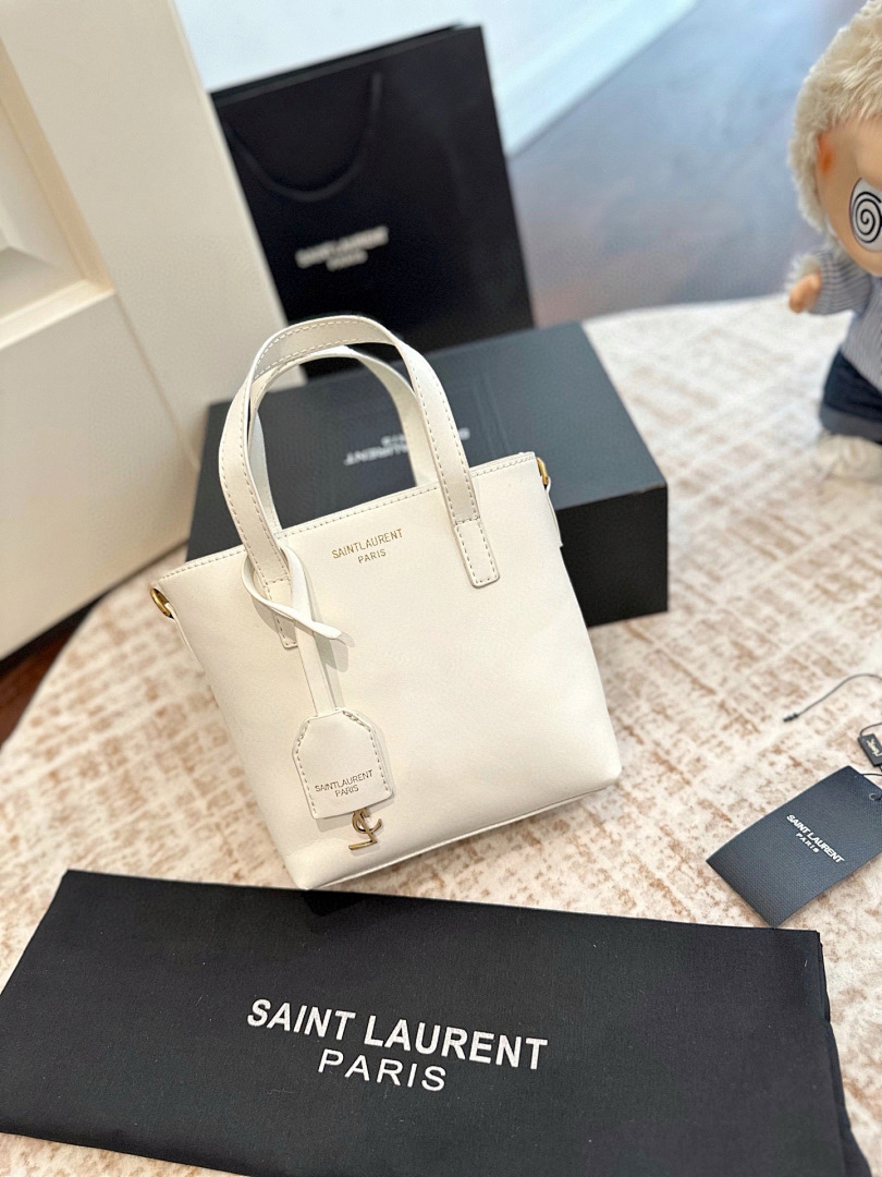 YSL  HE8079