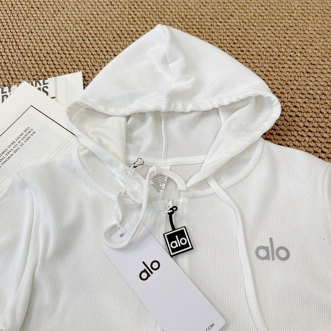 Alo Yoga Accolade Full Zip Hoodie · A2765 — תמונה 3