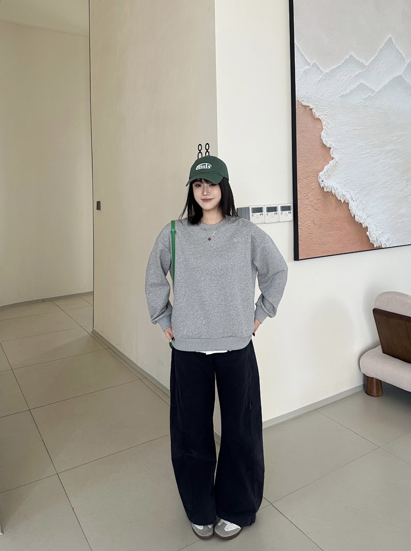Alo Yoga Accolade Crew Neck Pullover · A2939 — תמונה 18