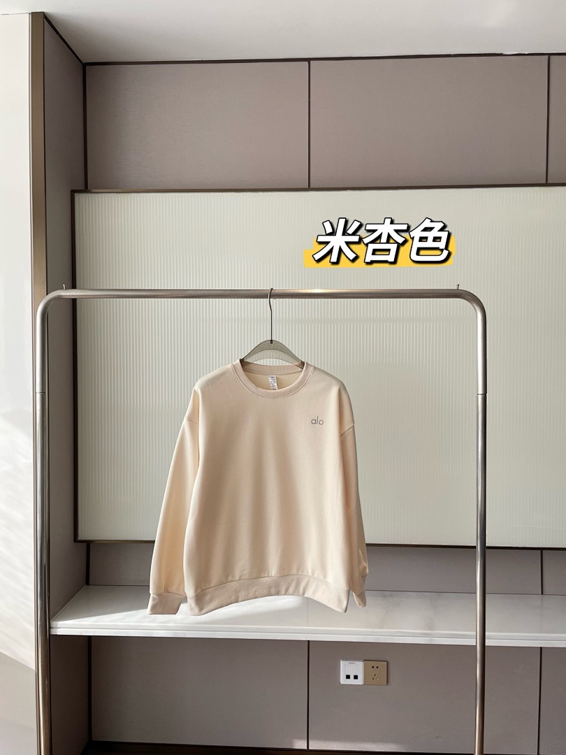 Alo Yoga Accolade Crew Neck Pullover · A2939 — תמונה 53