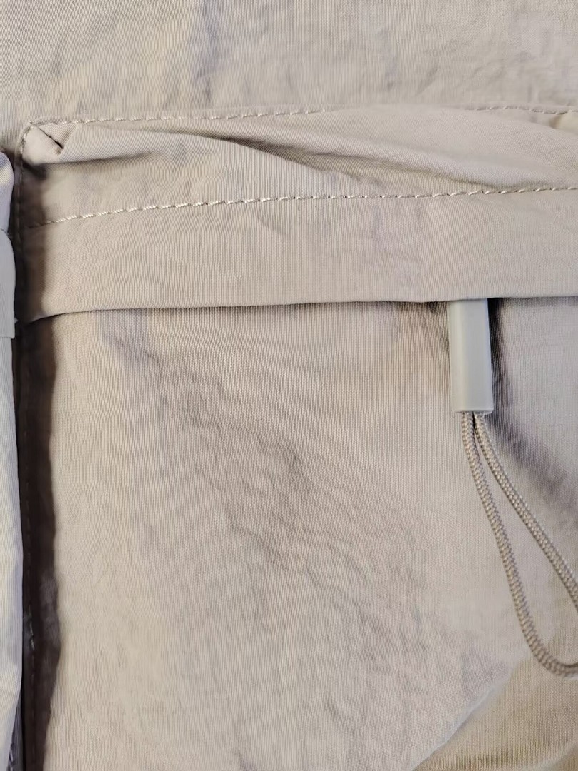 Alo Utility Cross Body Bucket Bag · A2883 — תמונה 9