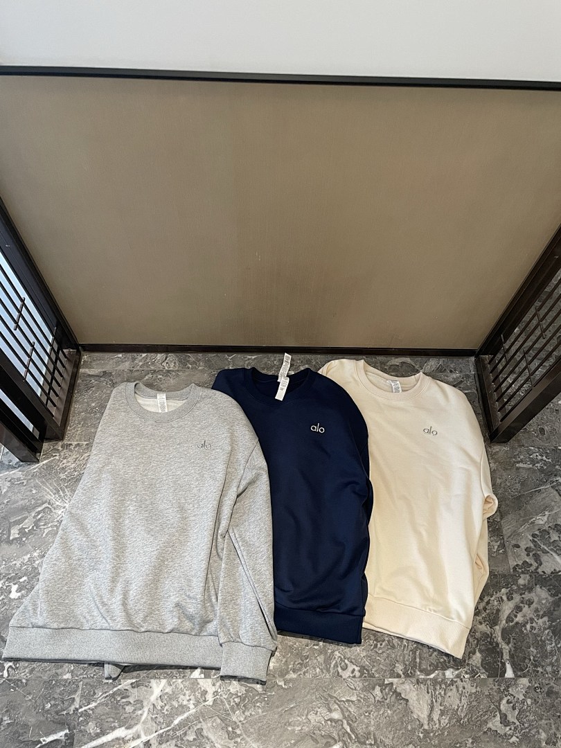 Alo Yoga Accolade Crew Neck Pullover · A2939 — תמונה 54