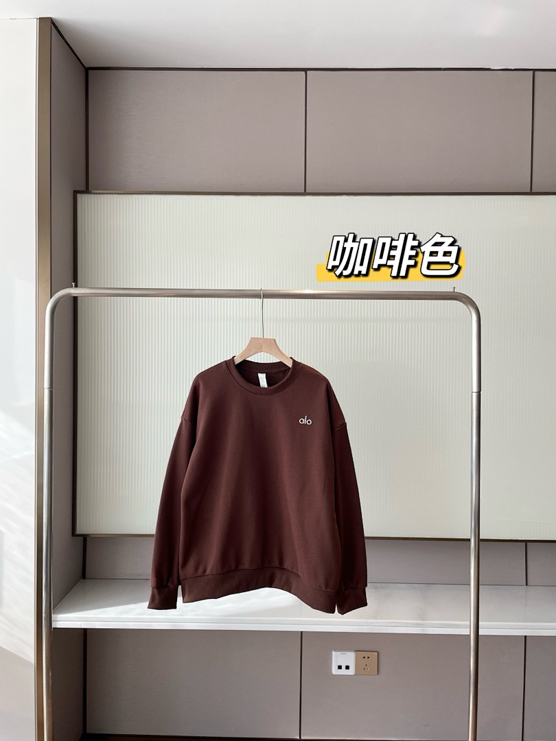 Alo Yoga Accolade Crew Neck Pullover · A2939 — תמונה 50
