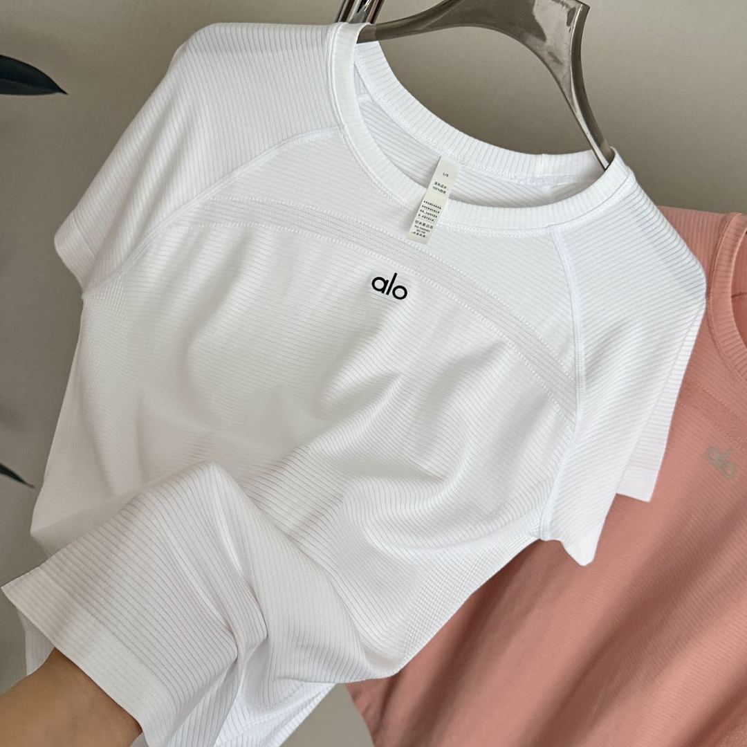 Alo All Day Short Sleeve · A3338 — תמונה 28