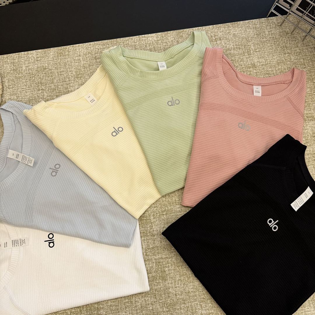 Alo All Day Short Sleeve · A3338 — תמונה 10
