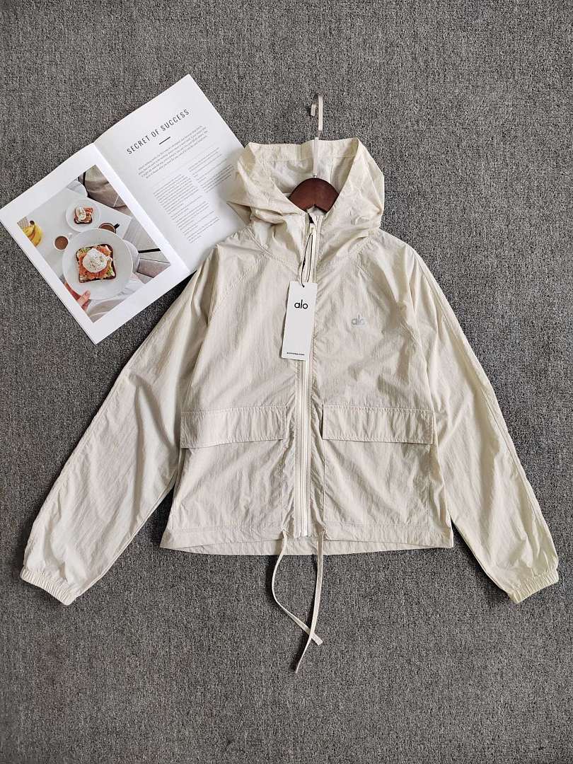 Alo Yoga Detachable-Hood Wind-Resistant Surplus Jacket · A3494 — תמונה 12