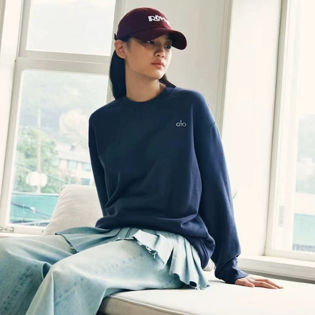 Alo Yoga Accolade Crew Neck Pullover · A2939 — תמונה 43