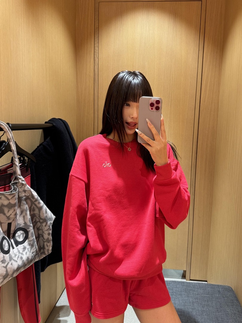 Alo Yoga Accolade Crew Neck Pullover · A2748 — תמונה 12