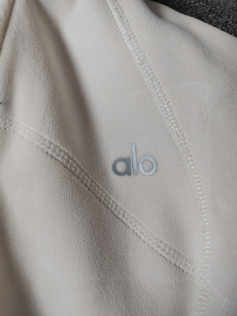 Alo Yoga — ג'קט פליז · A2852 — תמונה 6